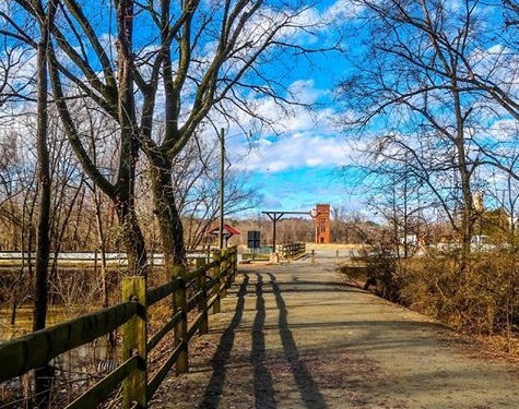 Landmarks in sight on the Tobacco Heritage Trail